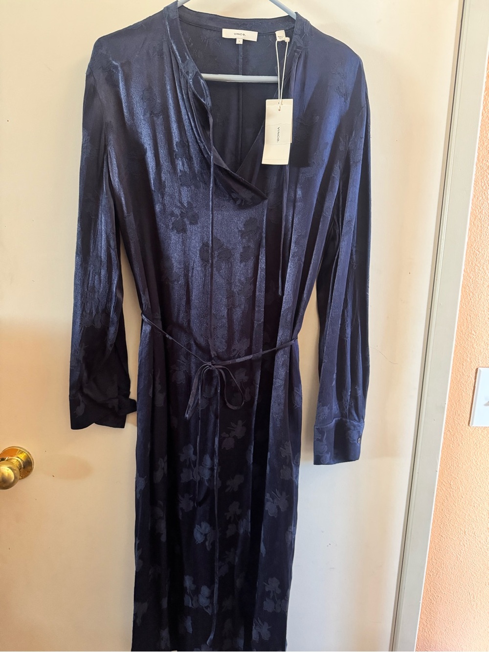 Vince Midnight Navy Floral Satin Tie-Waist Long Sleeve Dress. Size S